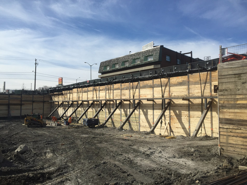 A new Broccolini Townhome Development and a Mountain Equipment Co-op (MEC) retail center required a joint three-phase shoring system. Soldier Piles and Lagging projects by RWH Engineering